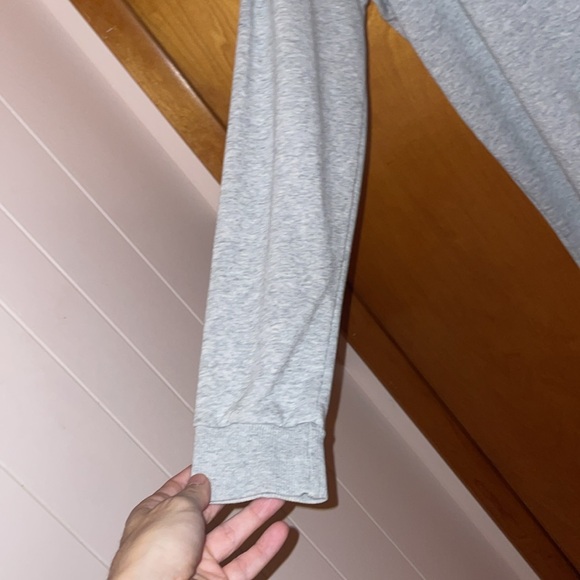 Puma women’s zip hoodie size M EUC - Picture 5 of 8